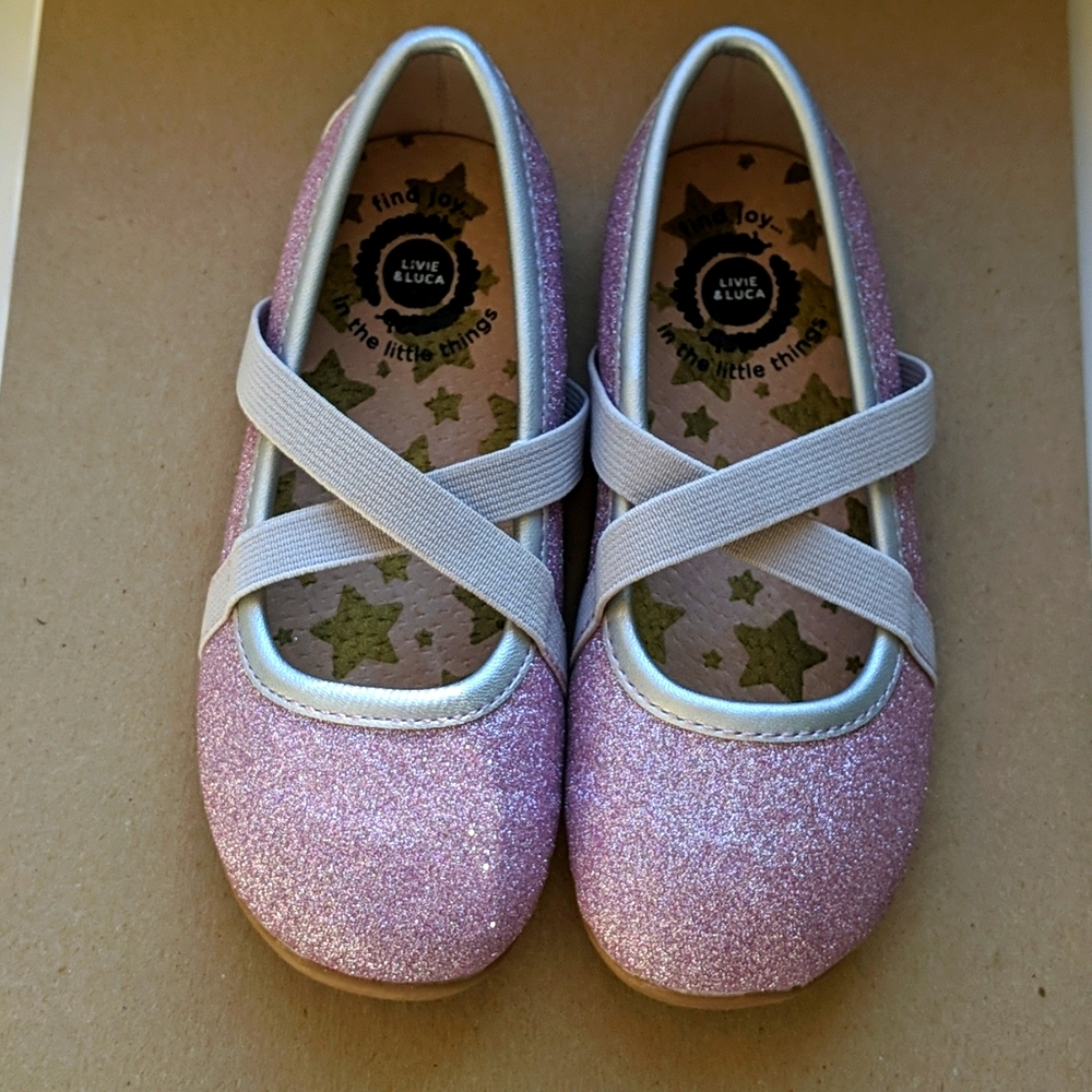 NWT Livie & Luca Lavender Aurora Flats Size 9